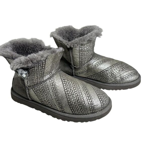 UGG‎ Mini Bailey Button Bling Boots Women’s 9 Grey Sheepskin Lined Winter Shoes - Picture 1 of 10